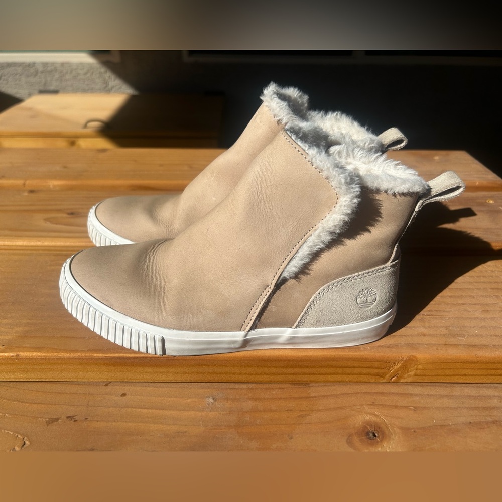 Timberland Women’s Skyla Bay Pull On Booties - Sz 7.5 Taupe